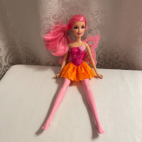 Barbie Blue Sparkle Fairytopia and Pink Fairy Secret Dolls - Picture 11 of 15